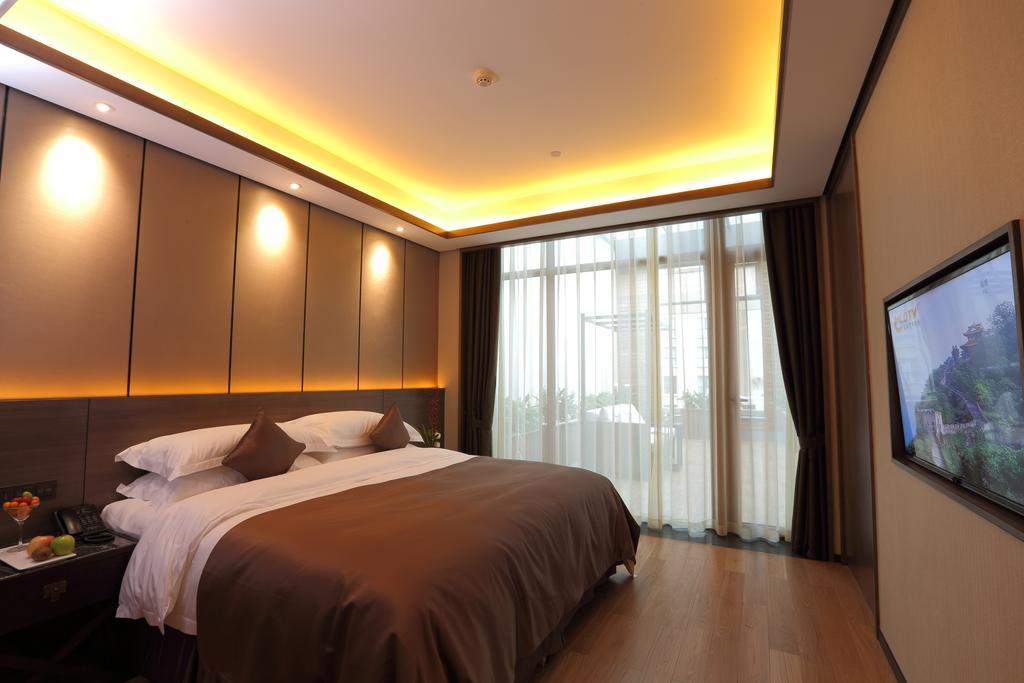 S&N Zhejiang Linhai International Hotel الغرفة الصورة