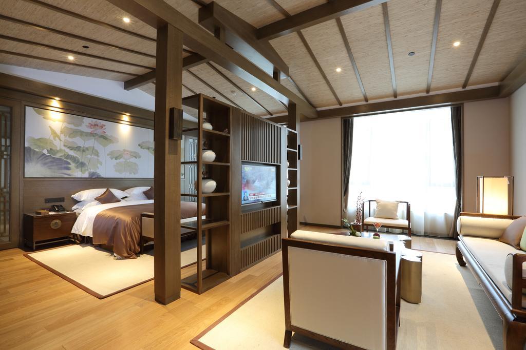 S&N Zhejiang Linhai International Hotel الغرفة الصورة