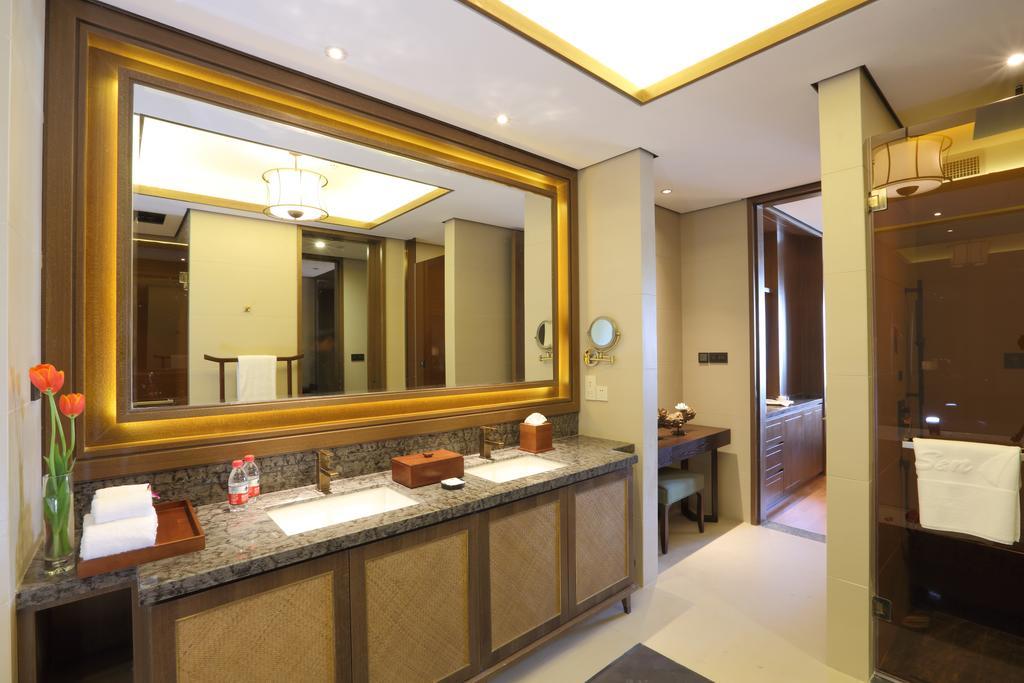 S&N Zhejiang Linhai International Hotel الغرفة الصورة