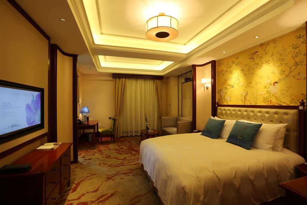 S&N Zhejiang Linhai International Hotel الغرفة الصورة