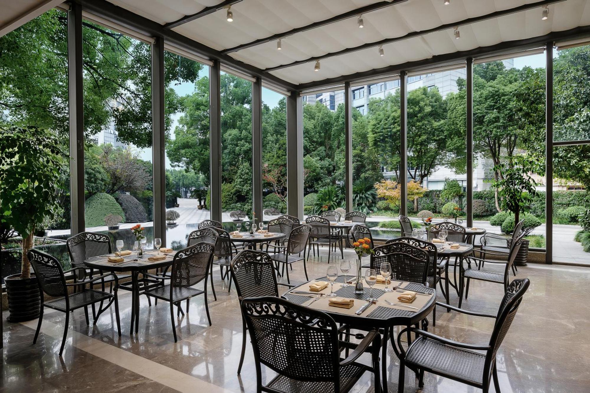S&N Zhejiang Linhai International Hotel المظهر الخارجي الصورة