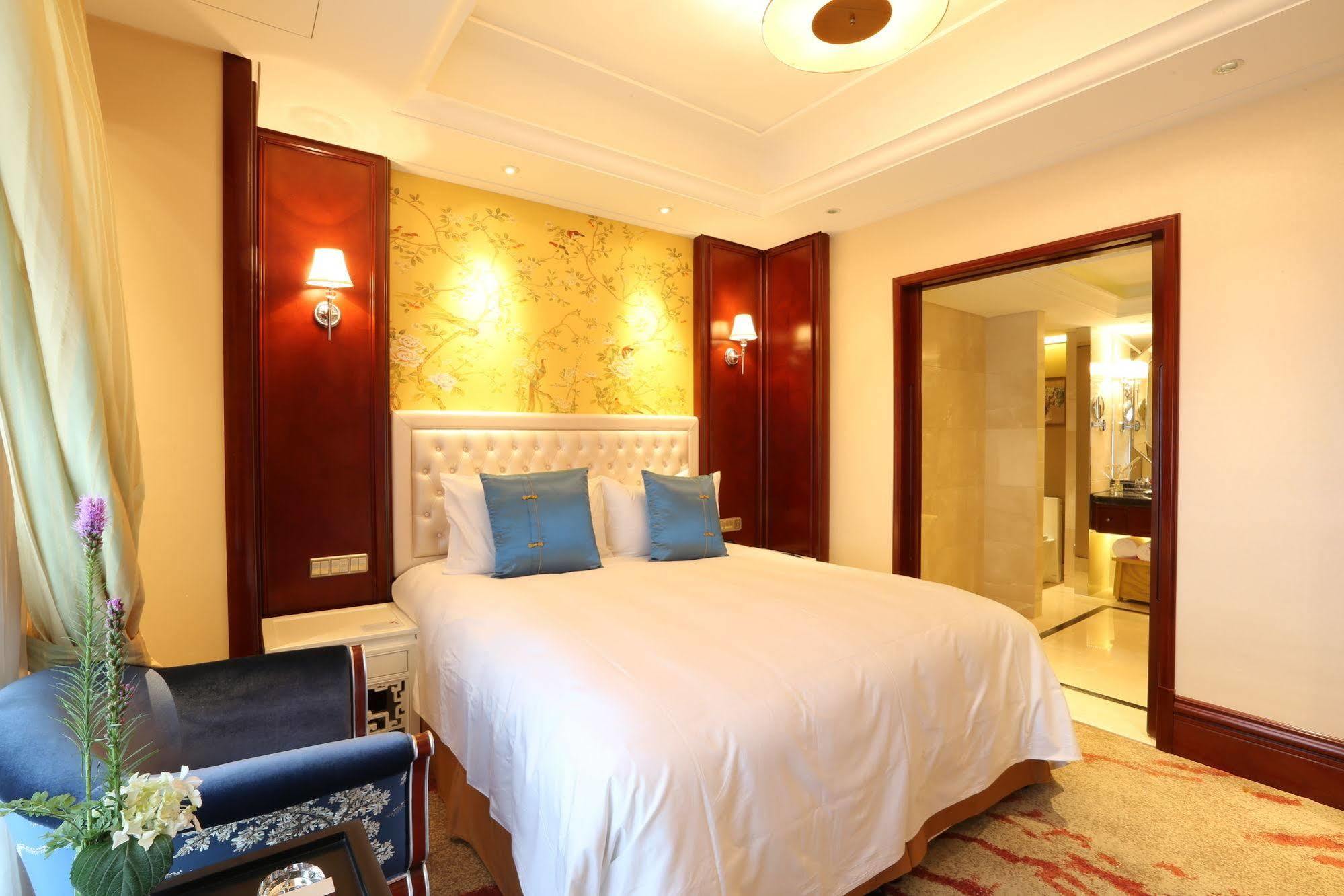 S&N Zhejiang Linhai International Hotel المظهر الخارجي الصورة